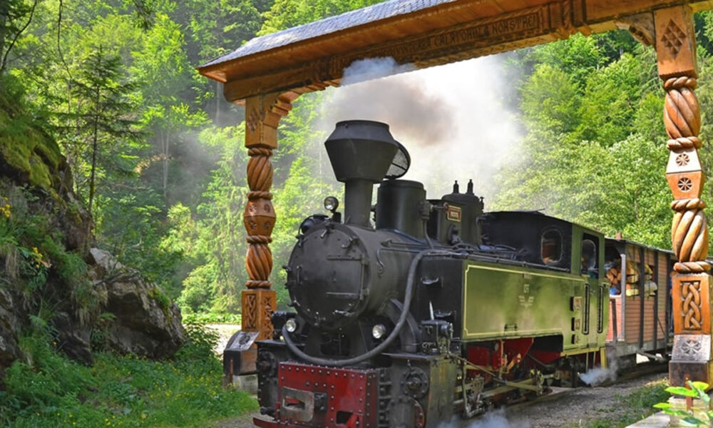 Cât te costă o călătorie în istorie? Mocănița, o importantă atracție în minivacanța de Paște