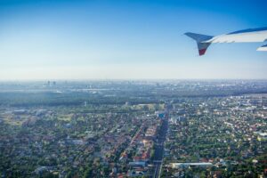 Aniversare de 17 ani! Vola.ro rămâne cea mai utilizată platformă de rezervări de zboruri din România