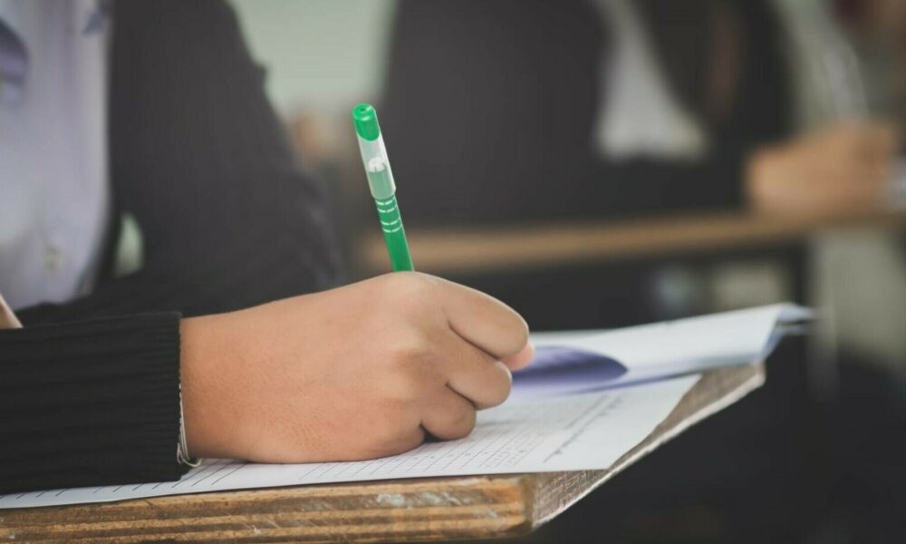 Mâine se dă Evaluarea Națională! Ce urmează după pentru elevii de clasa a VIII-a