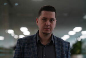 Andrei Brumaru Carmistin