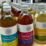 Picătura de business: Tonic Blend Kombucha, afacerea care aduce pe piața din România tradiționala băutură japoneză