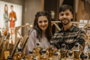 Picătura de business: Rachiul și țuica, embleme ale spiritului românesc. Povestea antreprenorilor care promovează întoarcerea la origini