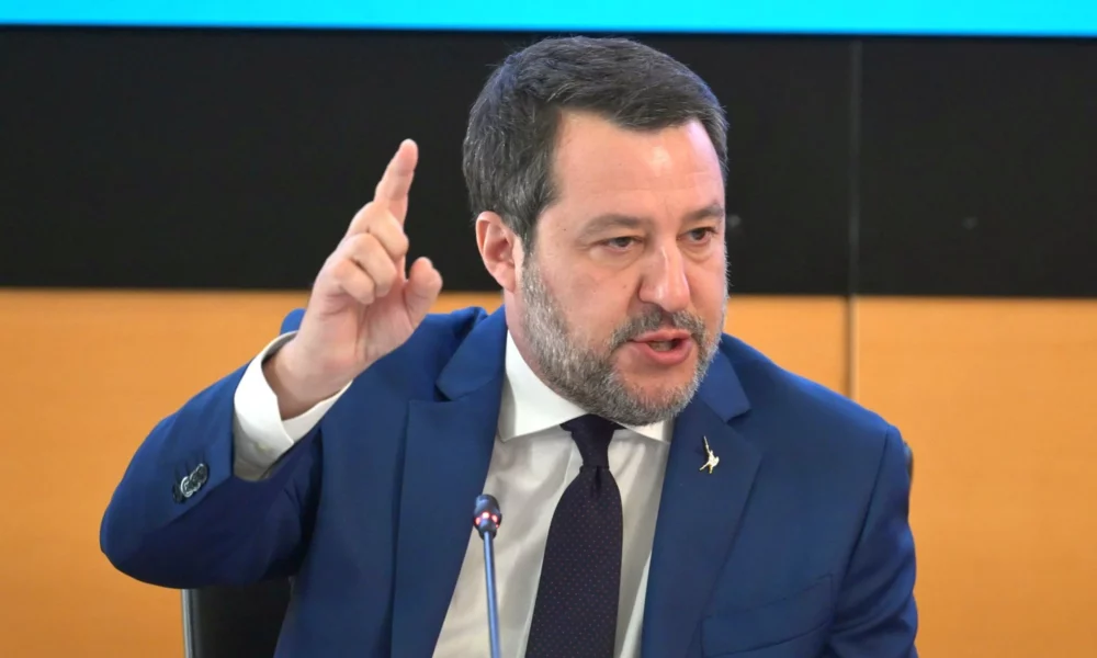 Matteo Salvini ar putea ajunge după gratii. Ce acuzații i se aduc fostului premier italian