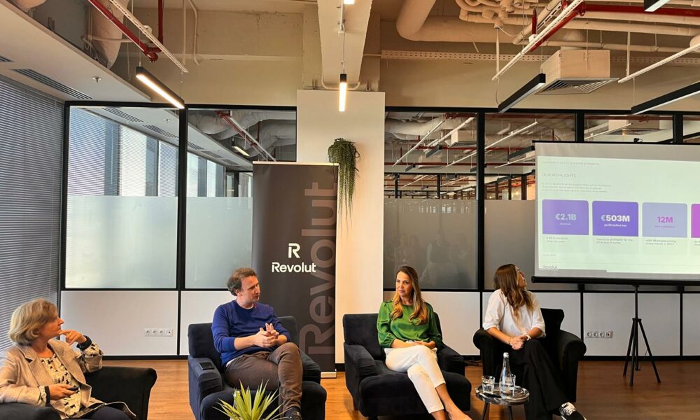 Când va deschide Revolut prima sucursală în România? Clienții vor avea mai multe beneficii