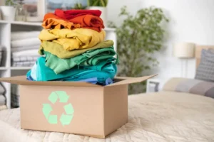Reciclarea textilelor, obligatorie de la 1 ianuarie. Ministrul Mediului a venit cu detalii despre măsură
